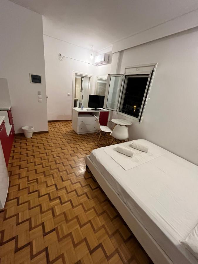 Acropolis View Aparthotel เอเธนส์ ภายนอก รูปภาพ