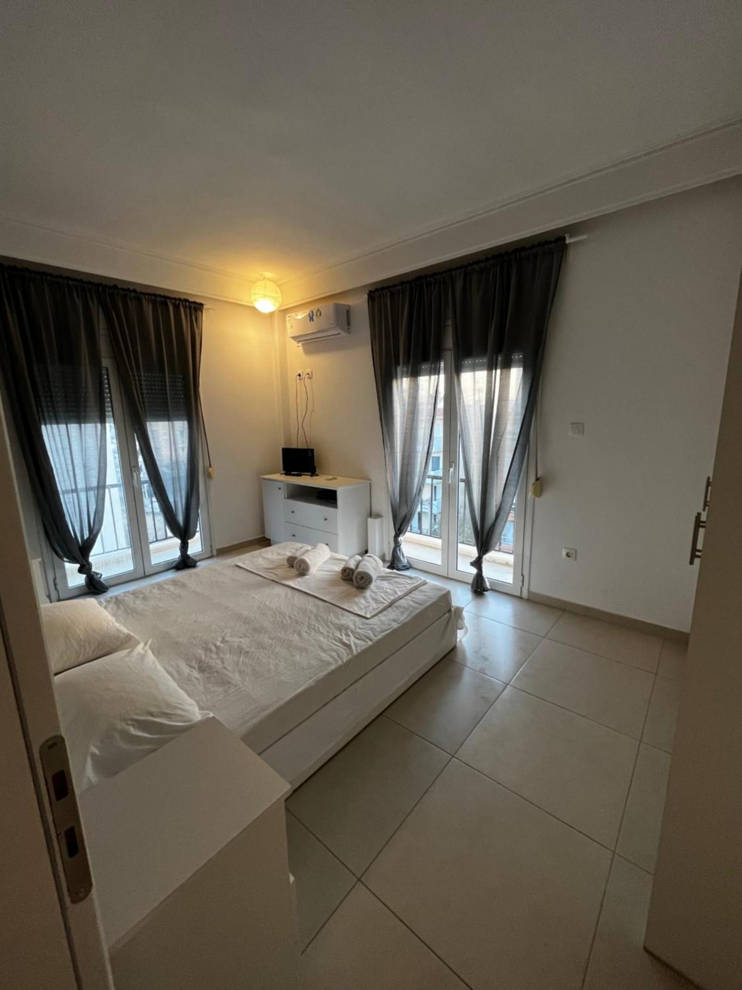 Acropolis View Aparthotel เอเธนส์ ภายนอก รูปภาพ